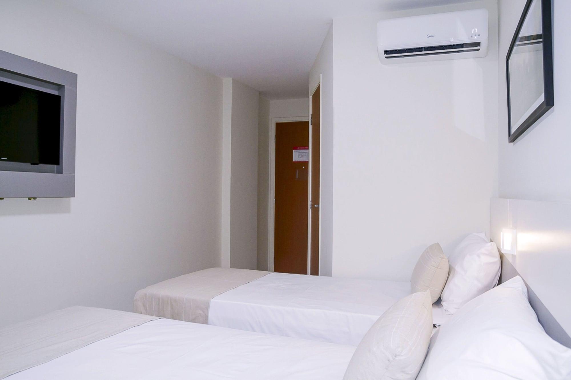 Bristol Easy Uba Hotel Экстерьер фото